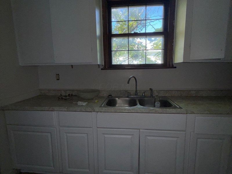 1453 E 24th Avenue , Columbus, OH 43211 Photo 16