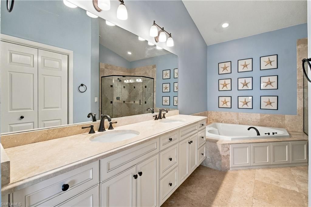137 Barefoot Cir , Unit 4-8, Bonita Springs, FL 34134 Photo