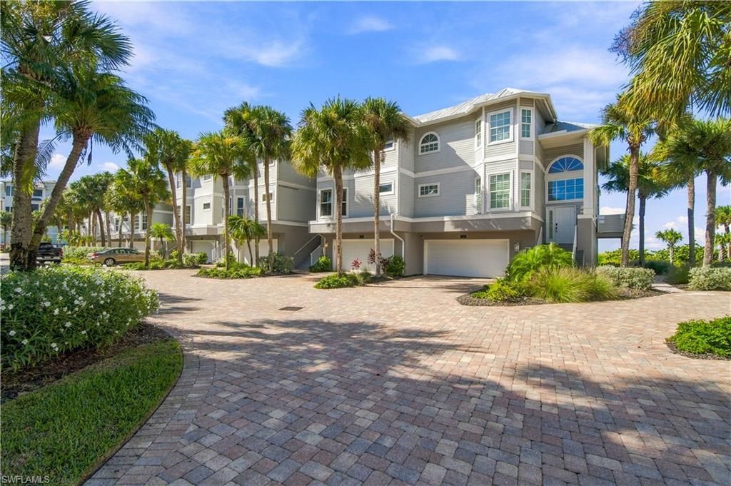 137 Barefoot Cir , Unit 4-8, Bonita Springs, FL 34134 Photo