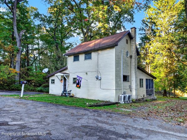 51 Vandermark Avenue , Mountaintop, PA 18707
