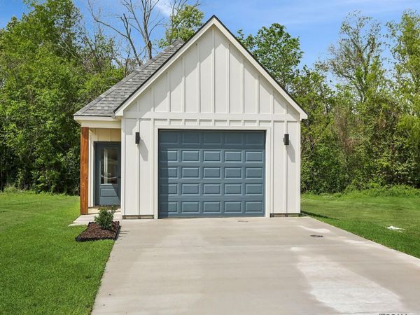 728 S Audubon Place Ave, Gonzales, LA 70737