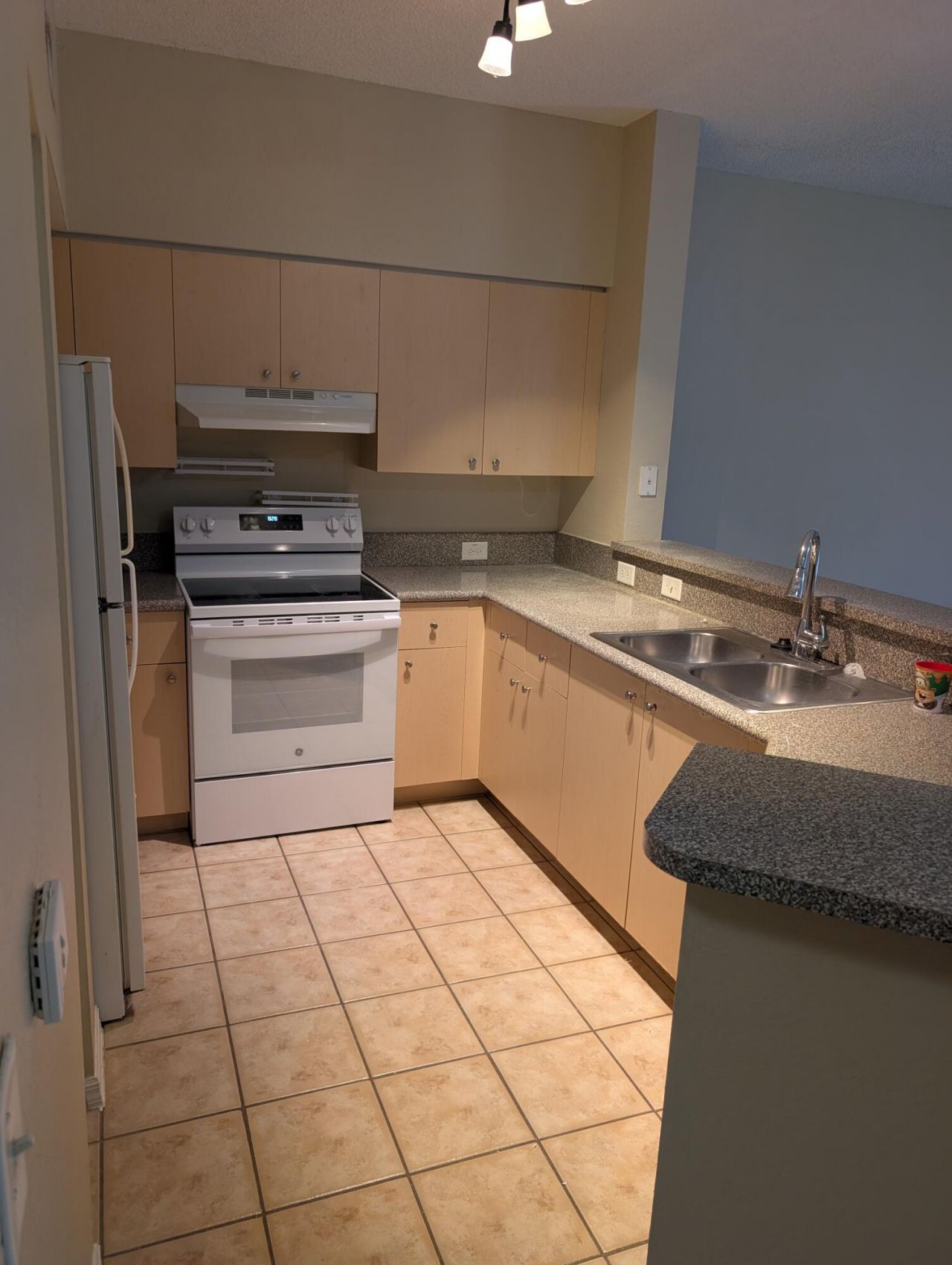 280 Crestwood Circle, Unit 205, Royal Palm Beach, FL 33411 Photo