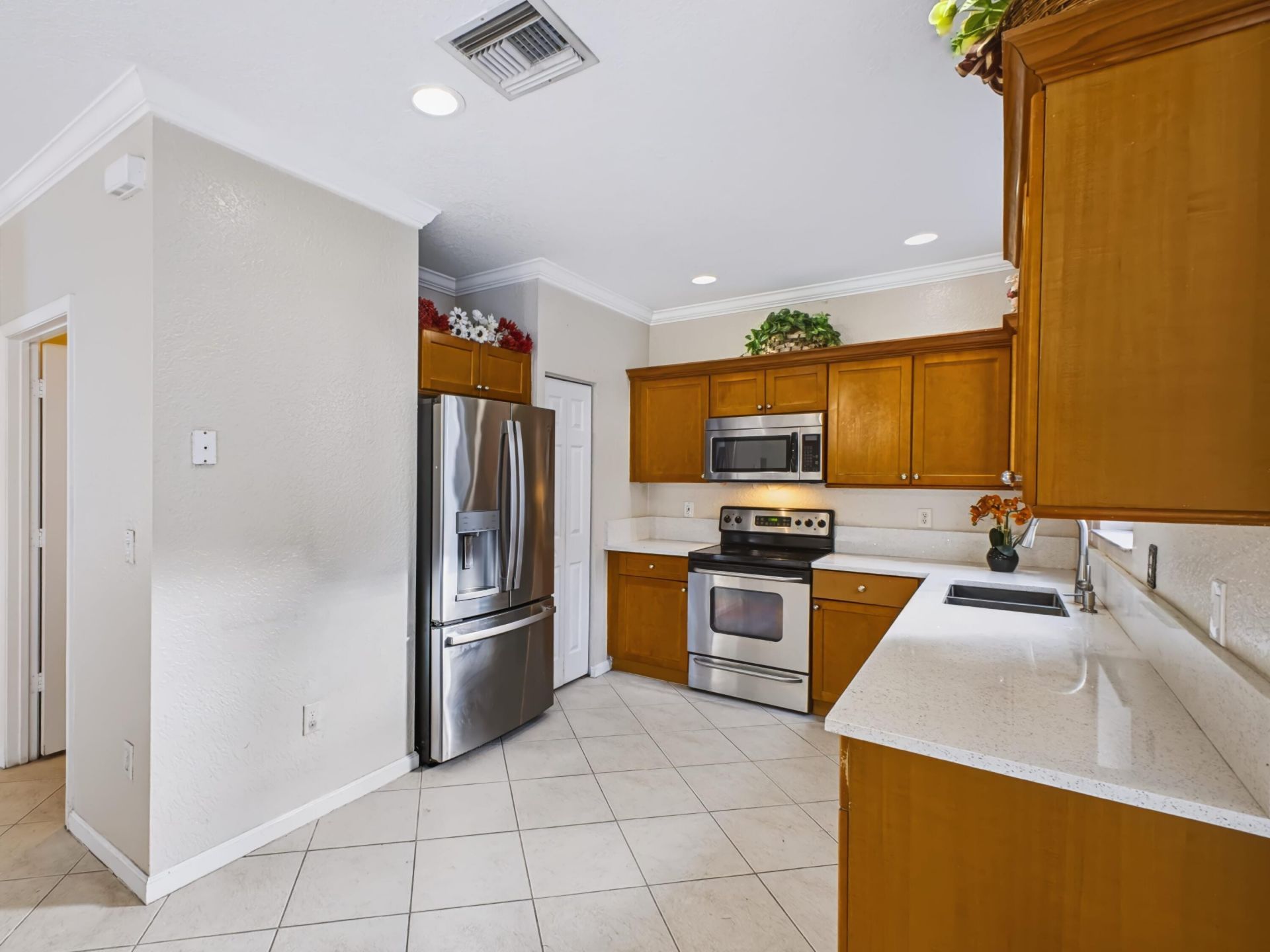 6116 Azalea Circle, West Palm Beach, FL 33415 Photo
