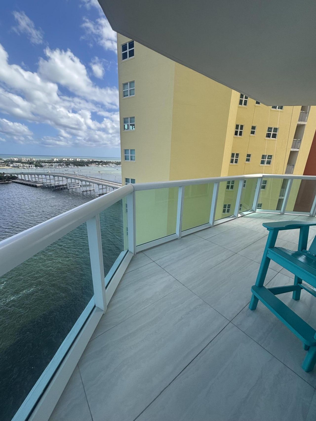2650 Lake Shore Drive, Unit 2006, Riviera Beach, FL 33404 Photo