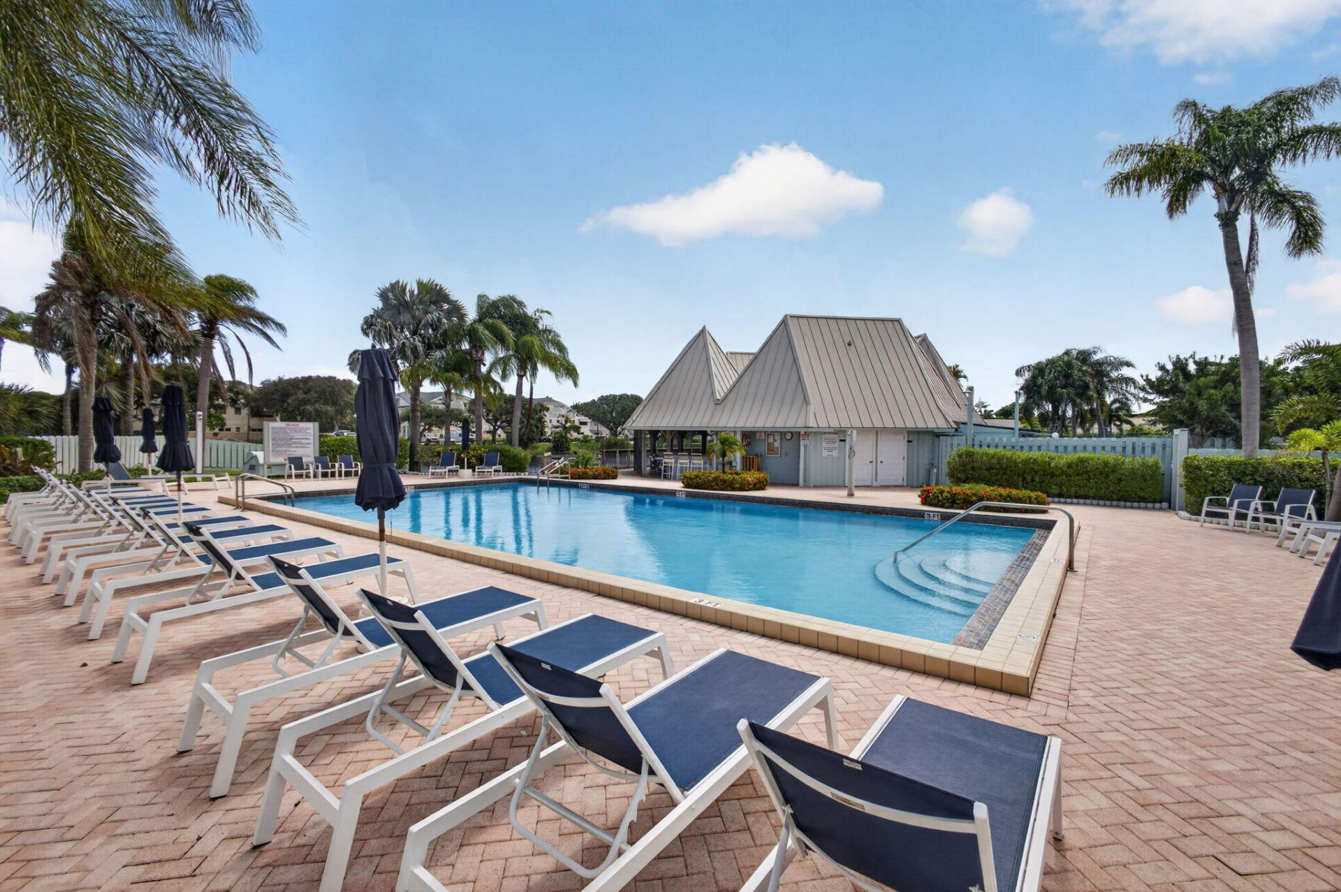 1127 E Seminole Avenue, Unit 15D, Jupiter, FL 33477 Photo