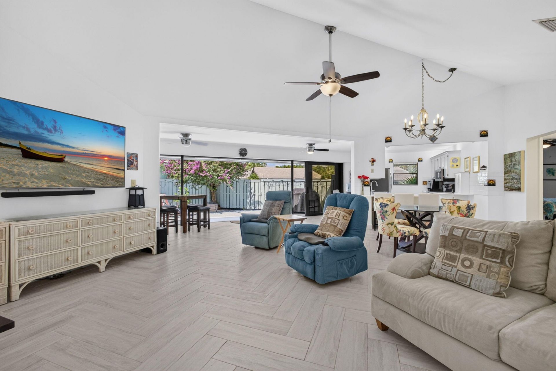 1127 E Seminole Avenue, Unit 15D, Jupiter, FL 33477 Photo