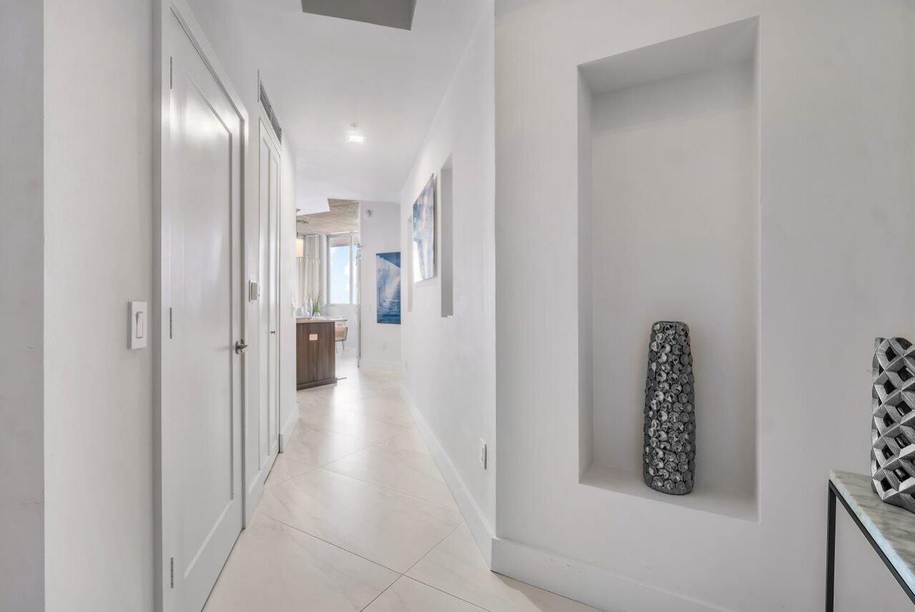 300 S Australian Avenue, Unit 805, West Palm Beach, FL 33401 Photo