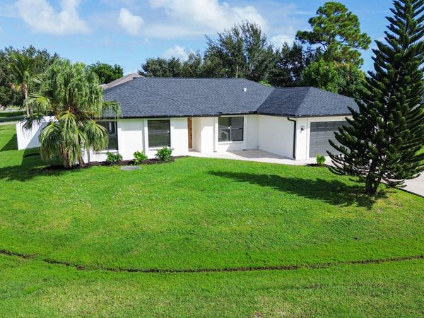 2291 SW Jay Avenue, Port St. Lucie, FL 34953
