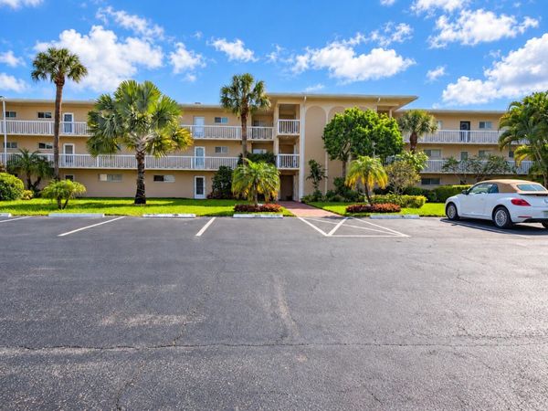 2856 Garden Drive S, Unit 106, Lake Worth, FL 33461