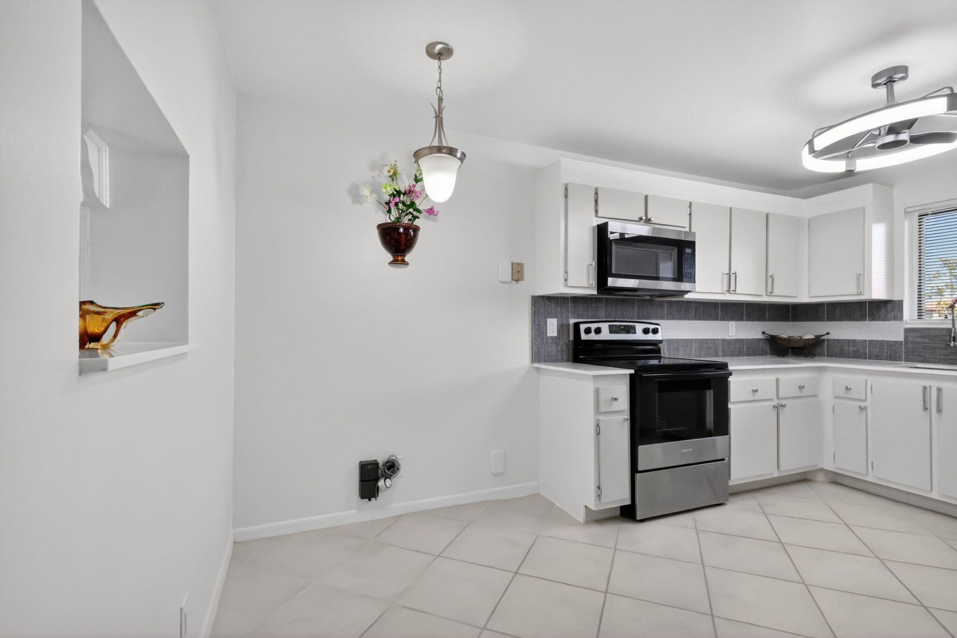 7770 Tahiti Lane, Unit 102, Lake Worth, FL 33467 Photo