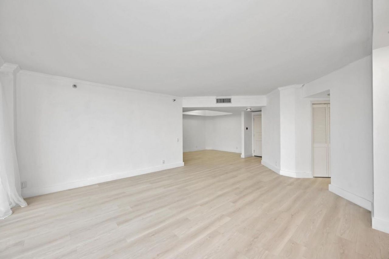 3640 Yacht Club Drive, Unit 1501, Aventura, FL 33180 Photo