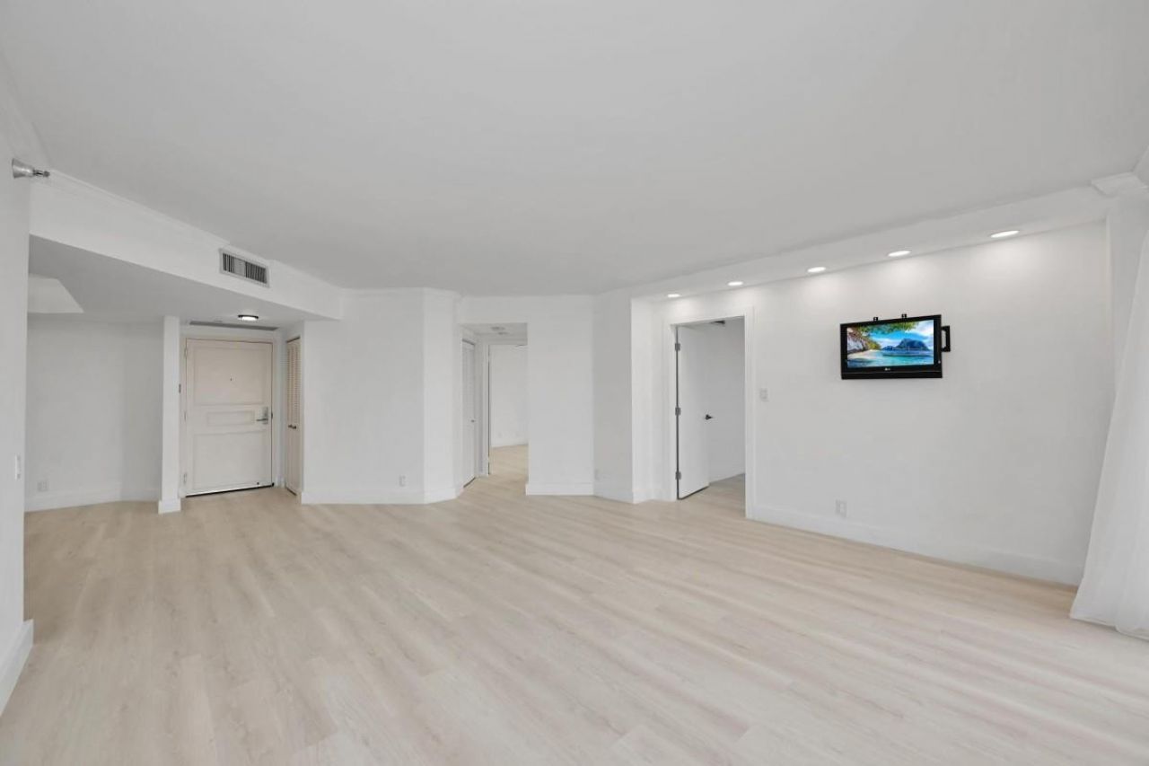 3640 Yacht Club Drive, Unit 1501, Aventura, FL 33180 Photo