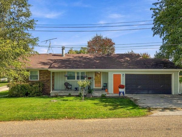 417 Christfield Street, Sigourney, IA 52591