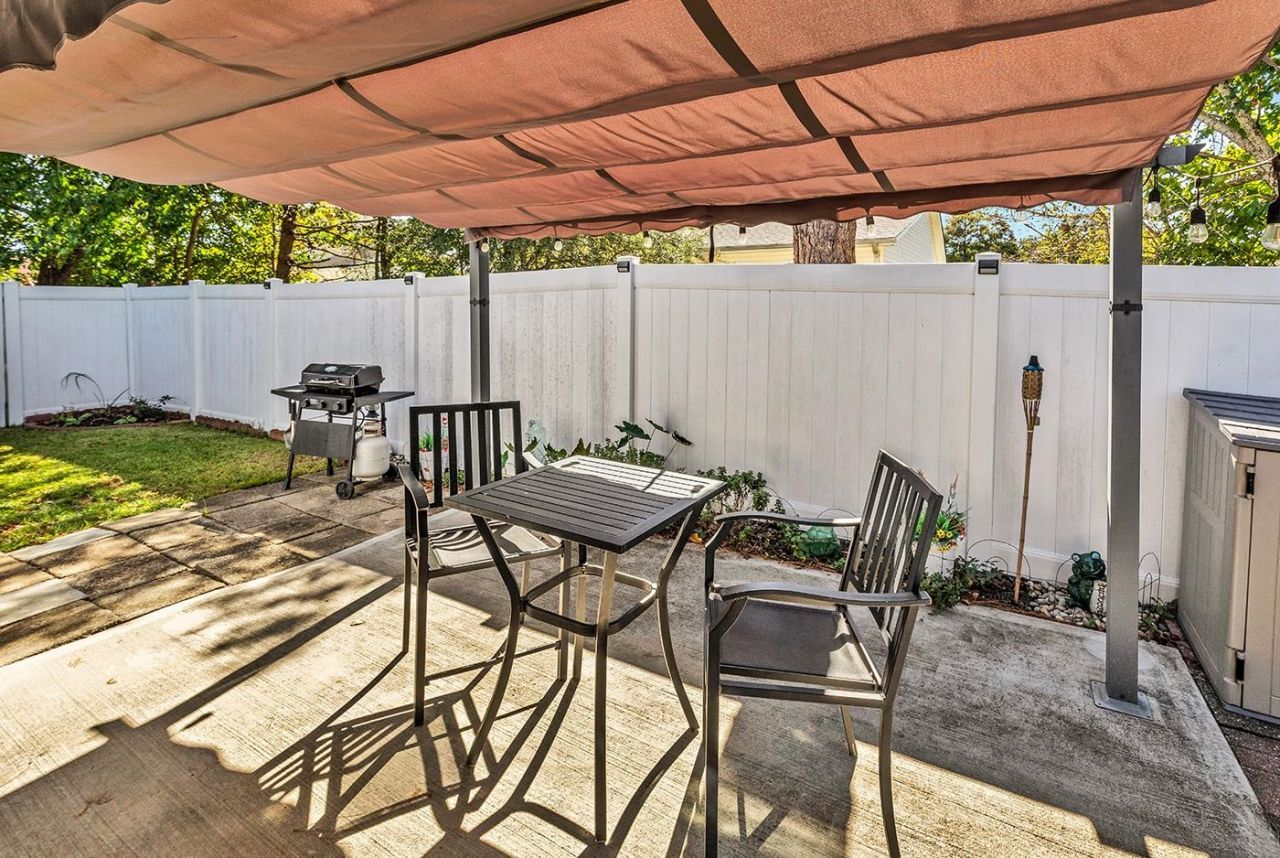 709 Gleneagles Dr. Photo 27
