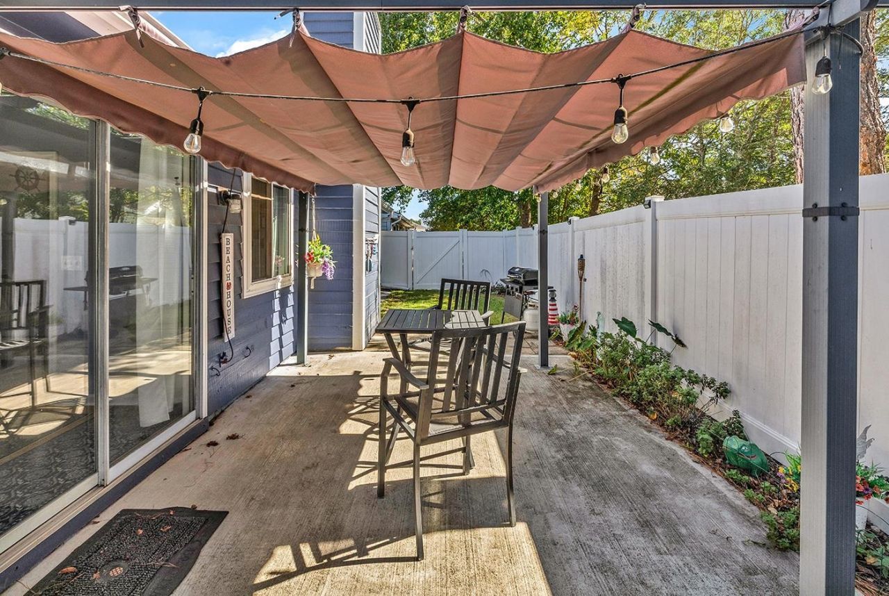 709 Gleneagles Dr. Photo 30