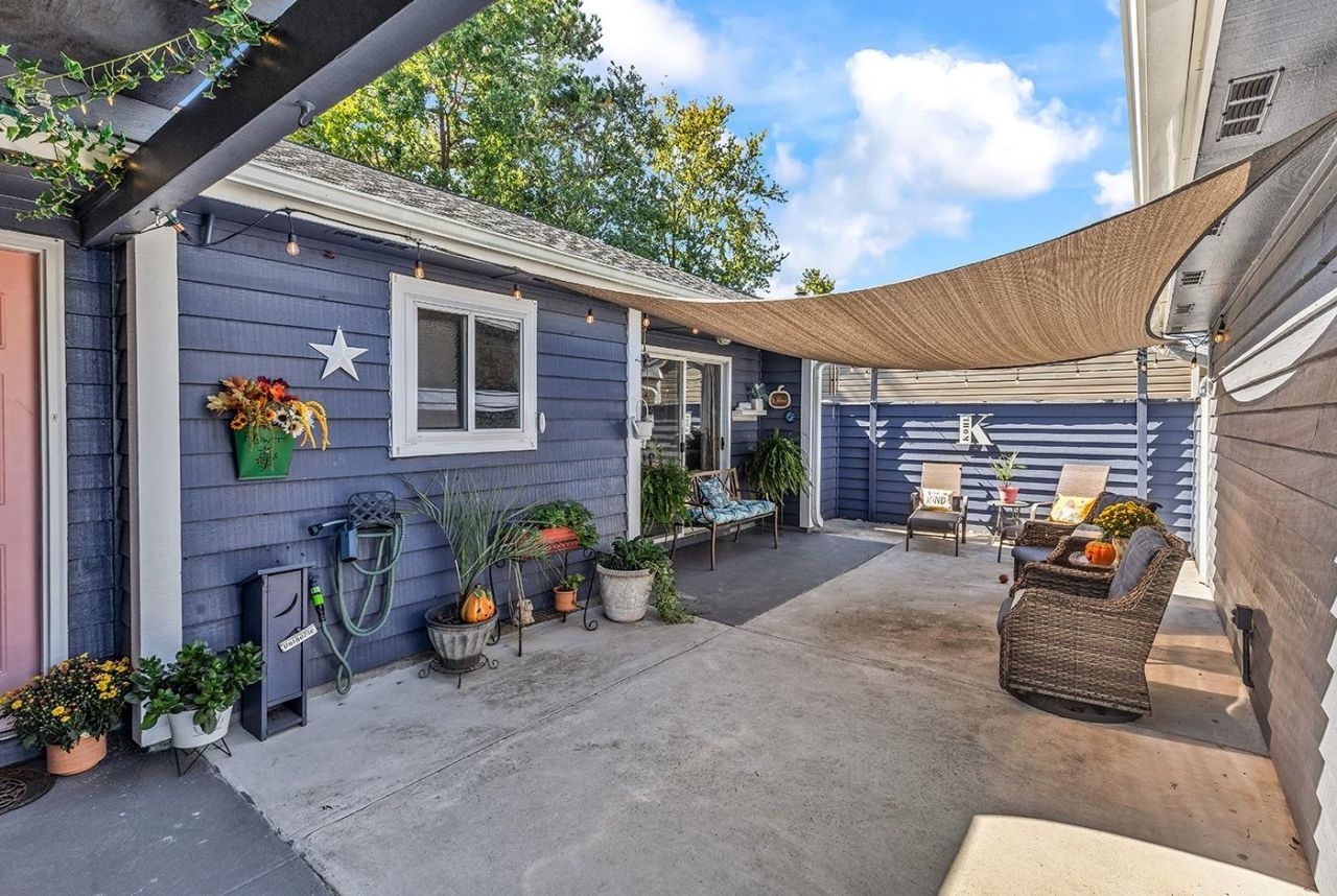 709 Gleneagles Dr. Photo 33