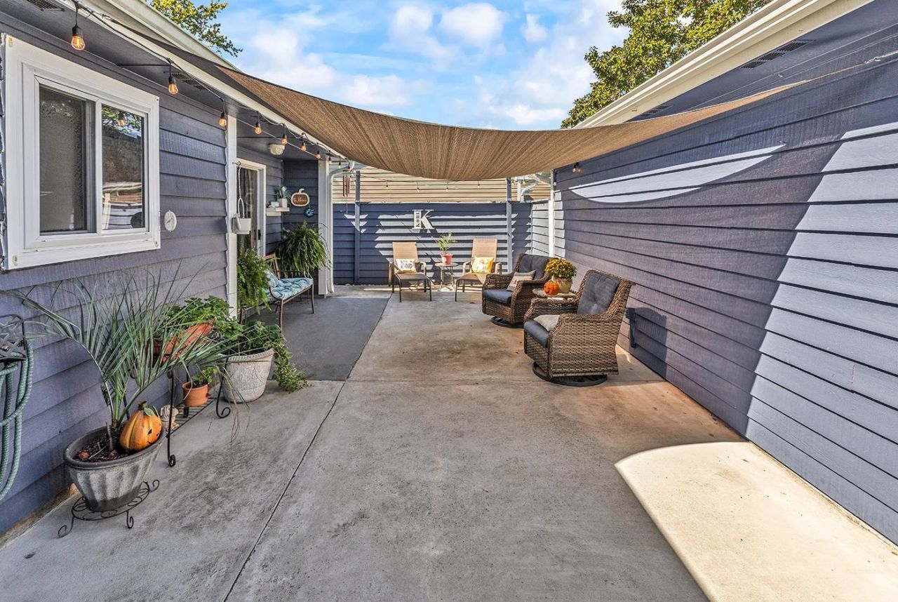 709 Gleneagles Dr. Photo 35
