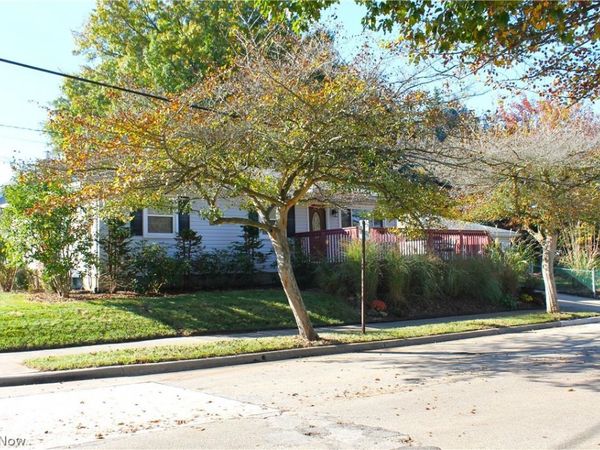 1880 Baker Avenue , Akron, OH 44312