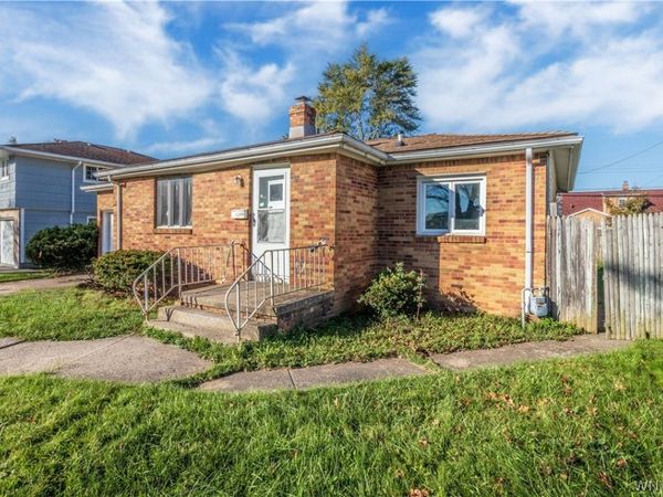170 Delta Road , Amherst, NY 14226