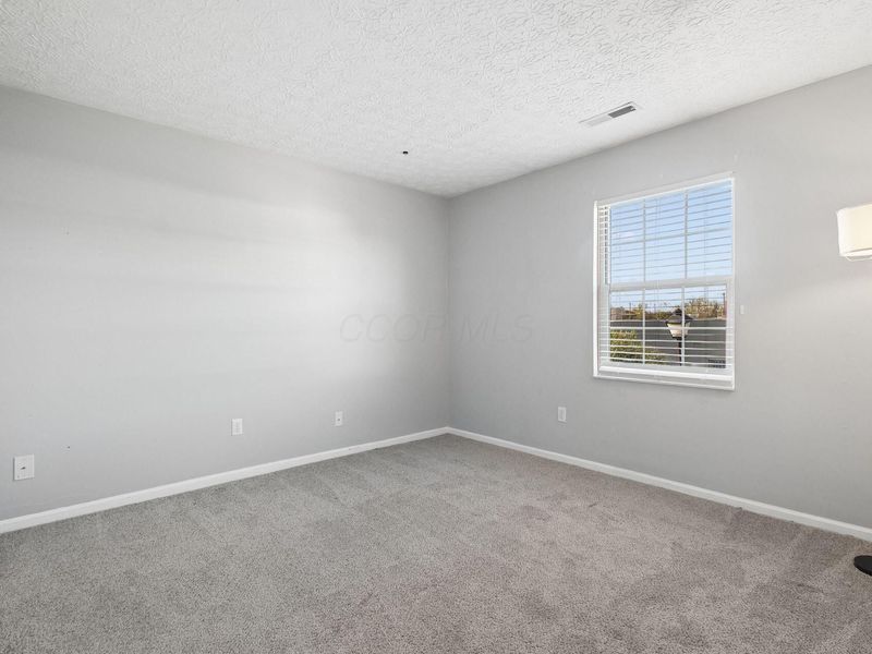 7897 Meadowhaven Boulevard , Unit 20, Columbus, OH 43235 Photo 6