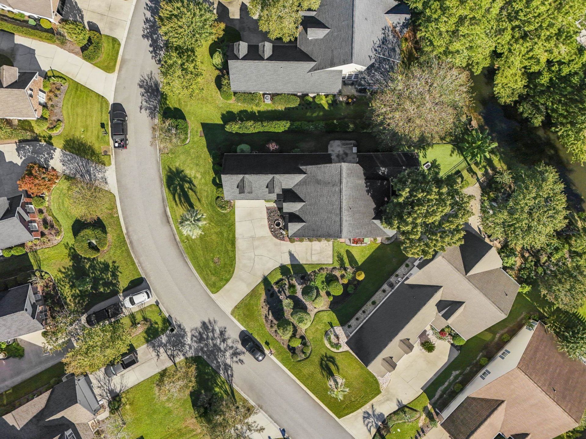 4445 Firethorne Dr. Photo 8