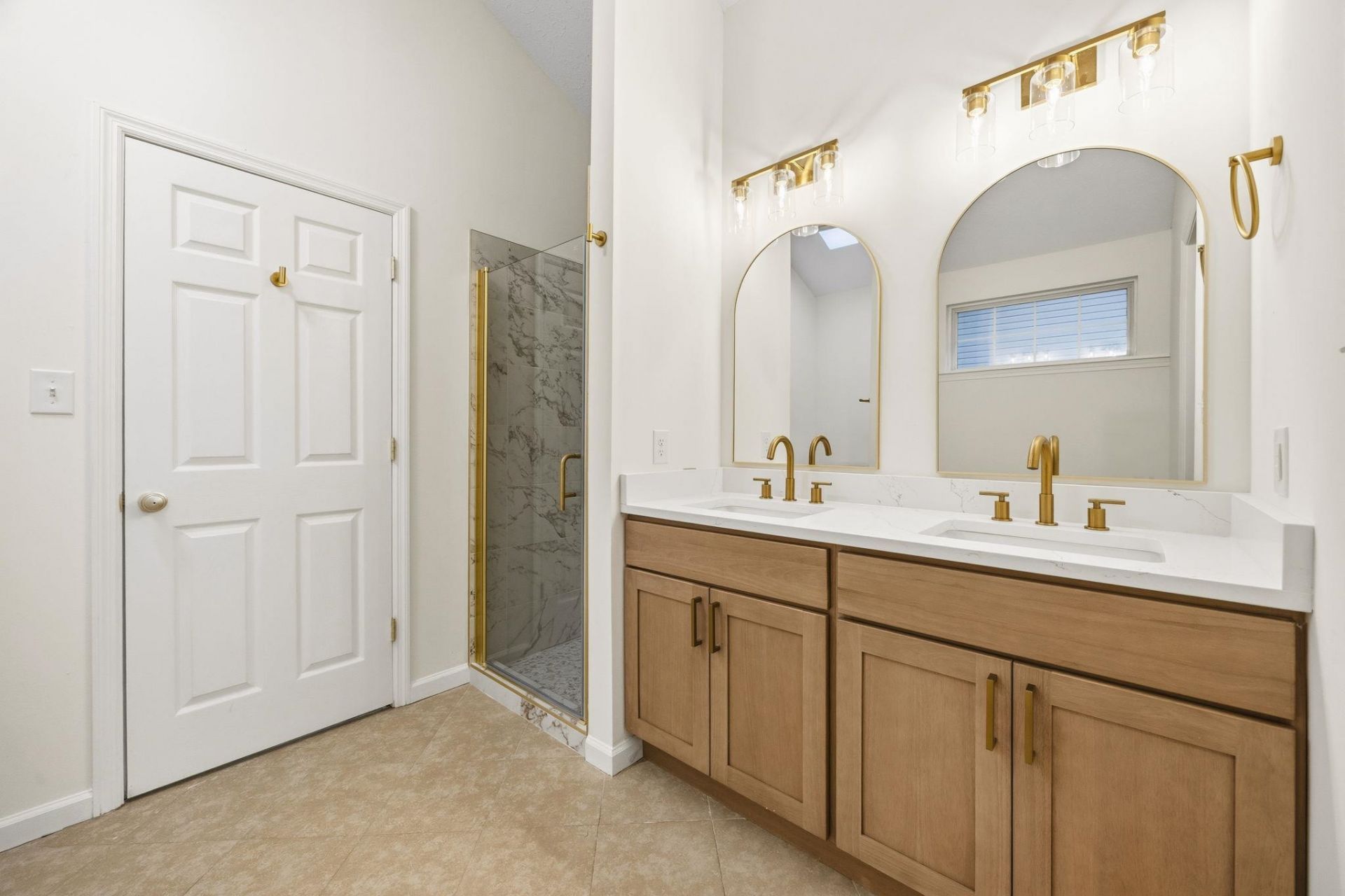 3923 Lochview Dr. Photo 26