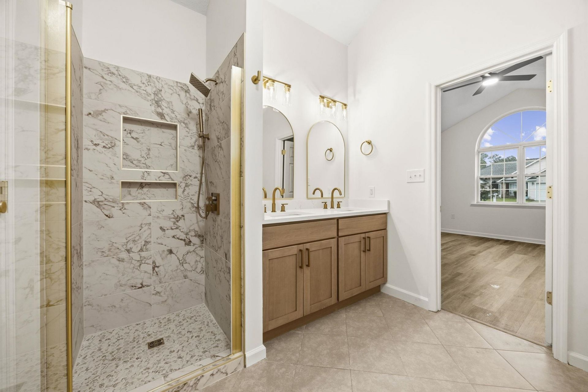 3923 Lochview Dr. Photo 27