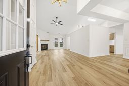 3923 Lochview Dr.  photo 4