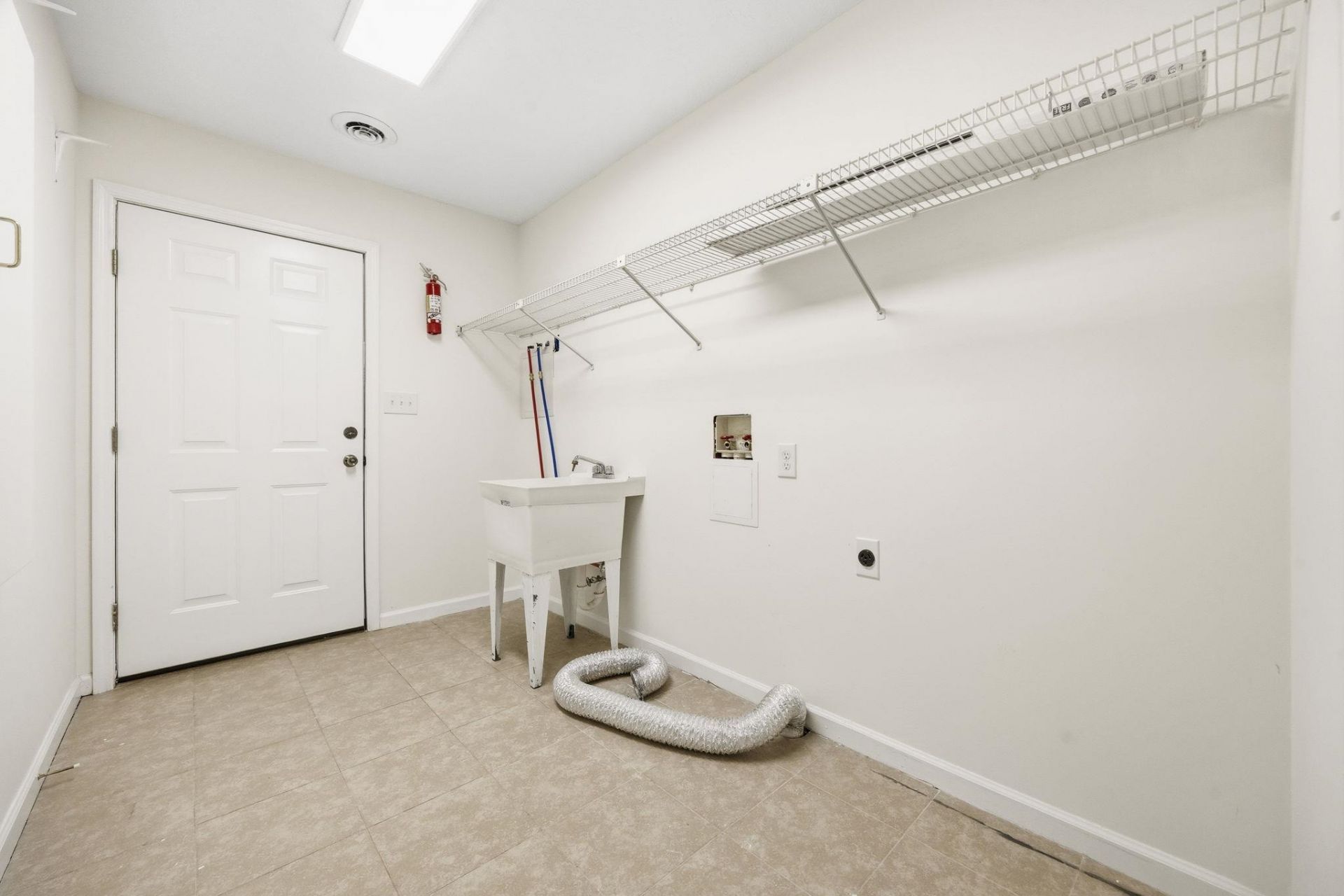 3923 Lochview Dr.  Photo 37