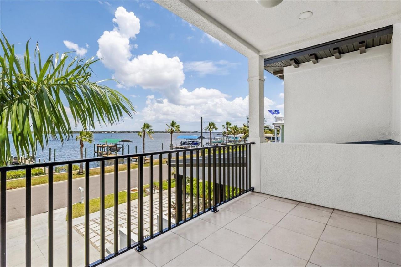 1914 Riverside Drive E, Bradenton, FL 34208 Photo
