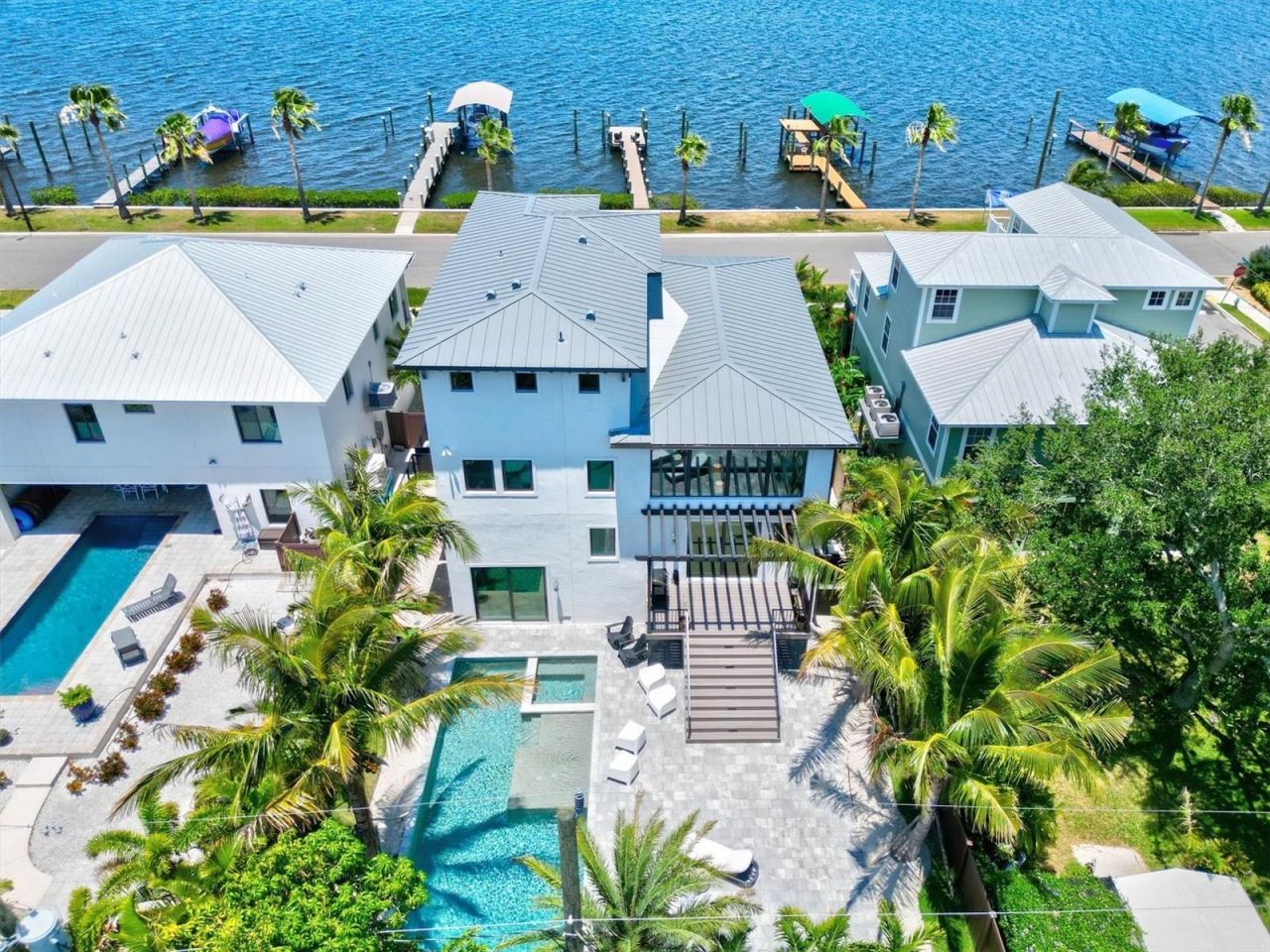 1914 Riverside Drive E, Bradenton, FL 34208 Photo