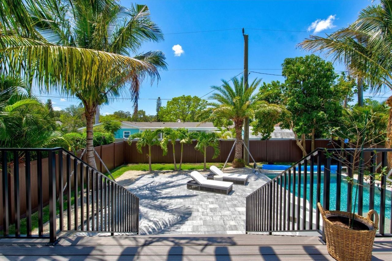 1914 Riverside Drive E, Bradenton, FL 34208 Photo