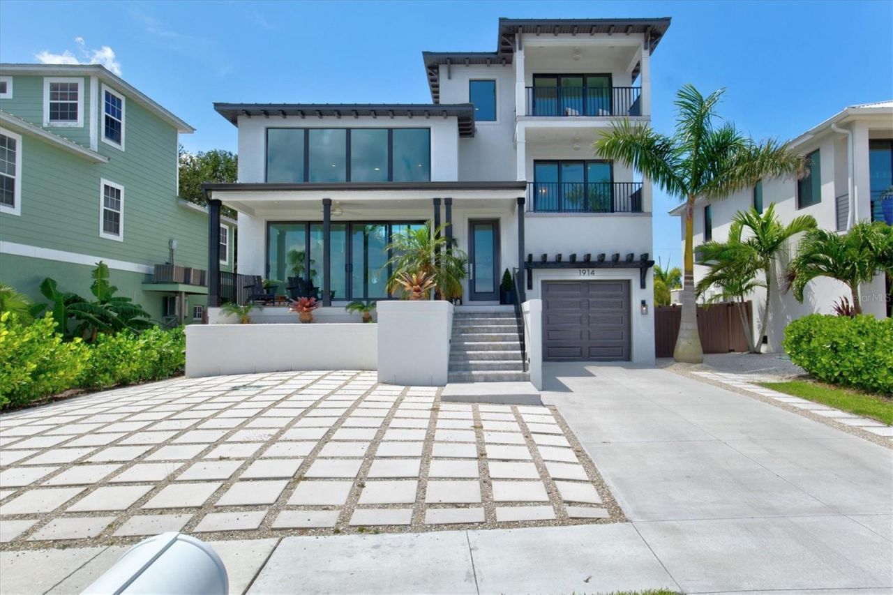 1914 Riverside Drive E, Bradenton, FL 34208 Photo