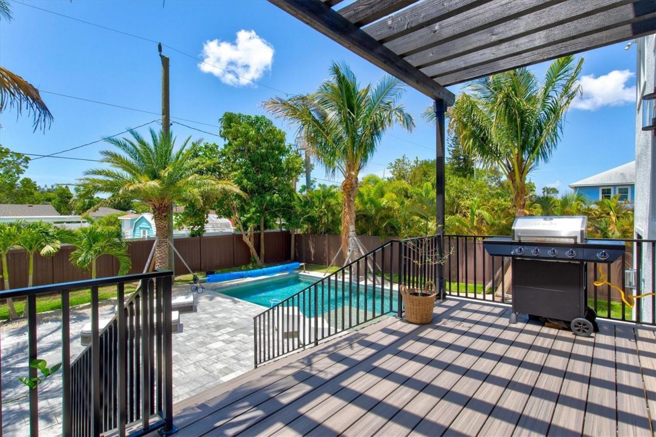 1914 Riverside Drive E, Bradenton, FL 34208 Photo