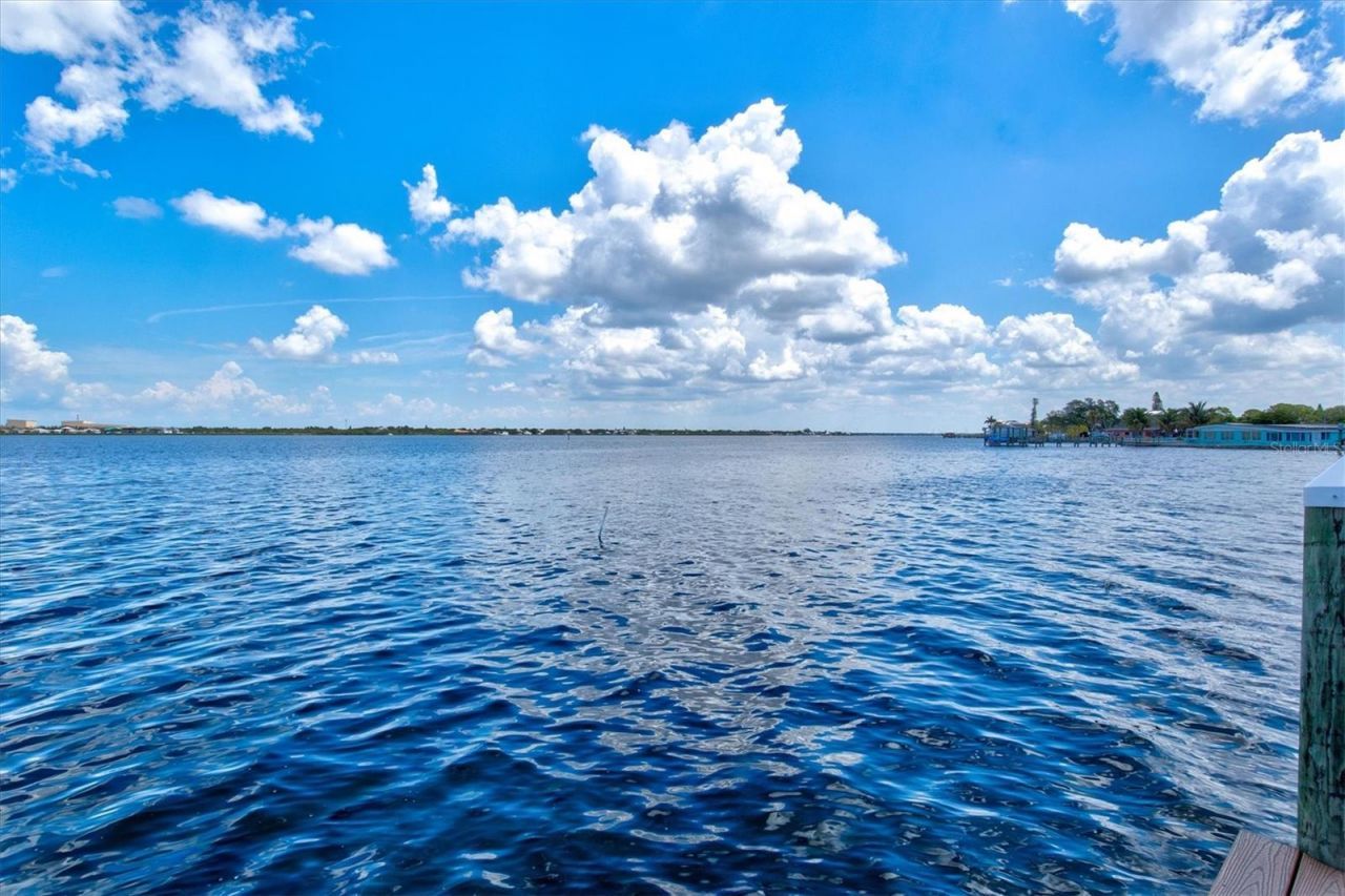 1914 Riverside Drive E, Bradenton, FL 34208 Photo