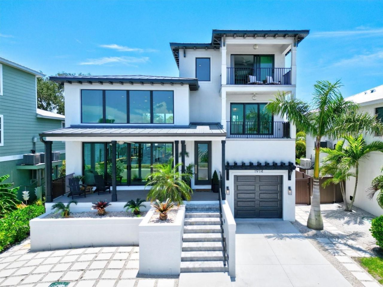 1914 Riverside Drive E, Bradenton, FL 34208 Photo