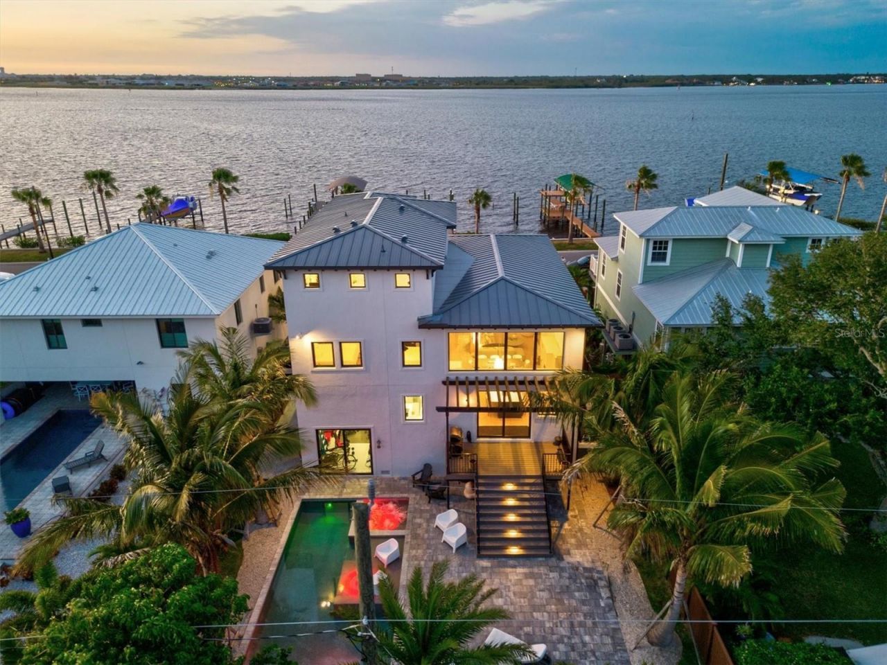 1914 Riverside Drive E, Bradenton, FL 34208 Photo