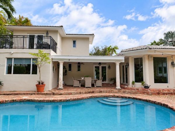 781 NE 73rd St, Miami, FL 33138