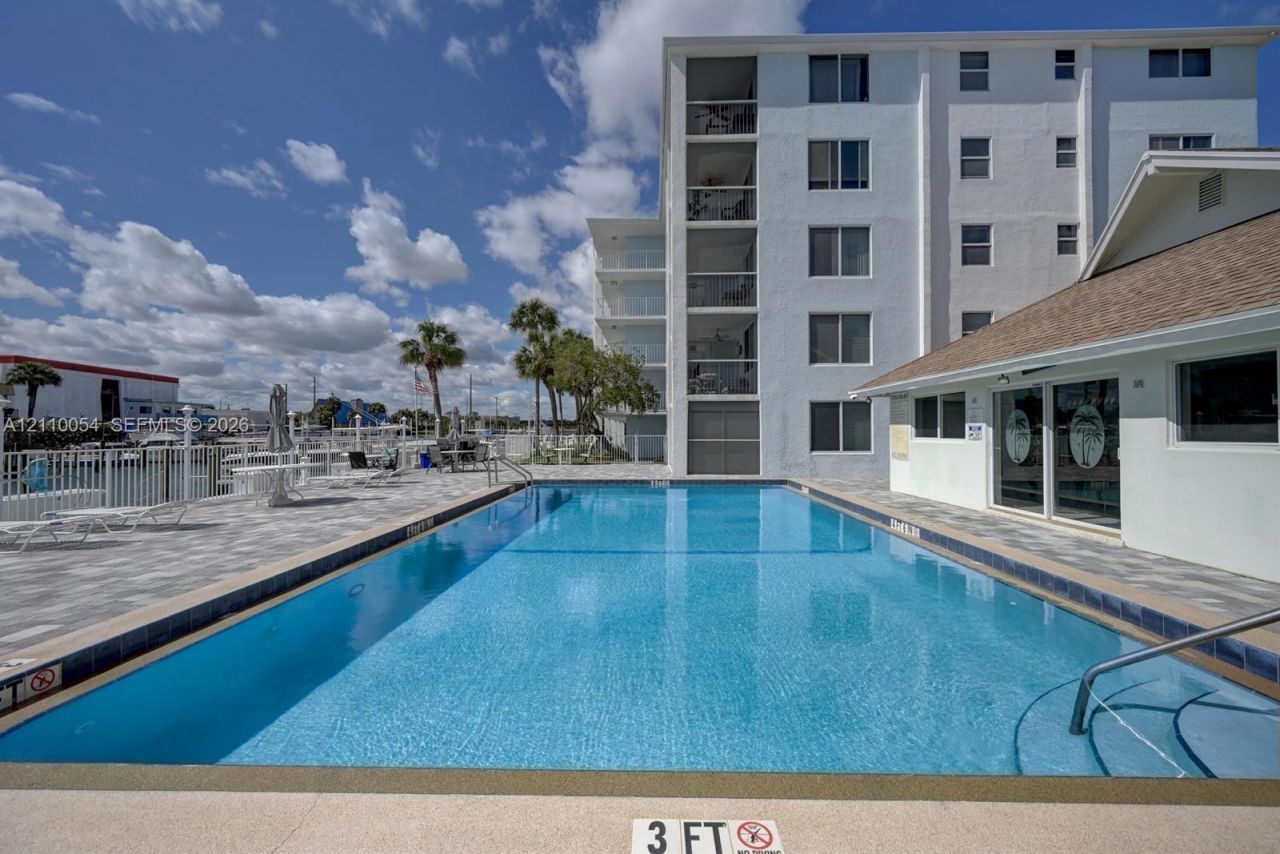108 Paradise Harbour Blvd, Unit 111, North Palm Beach, FL 33408 Photo