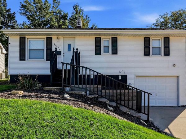 2664 Beverly Avenue, Dubuque, IA 52001