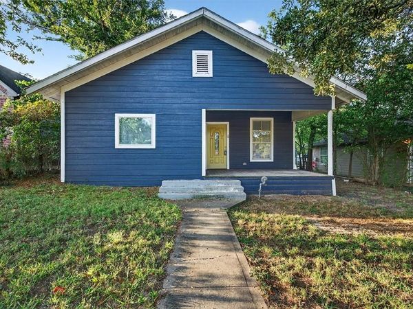 514 E Day Street , Denison, TX 75021