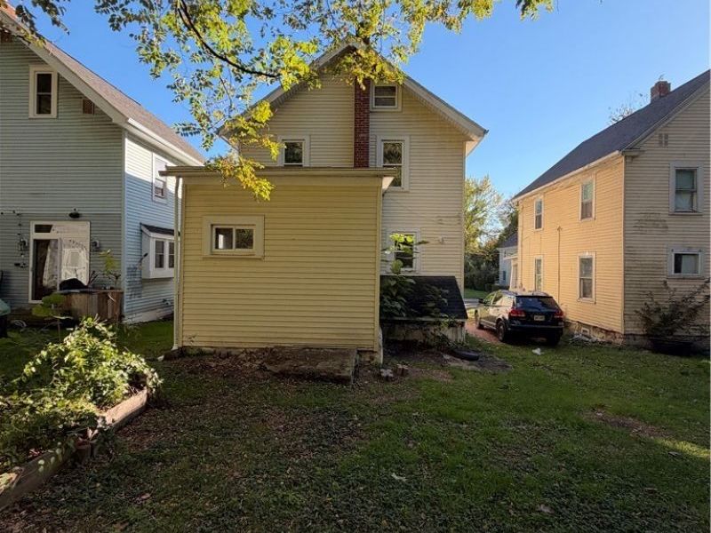 193 Charles Street , Akron, OH 44304 Photo 17