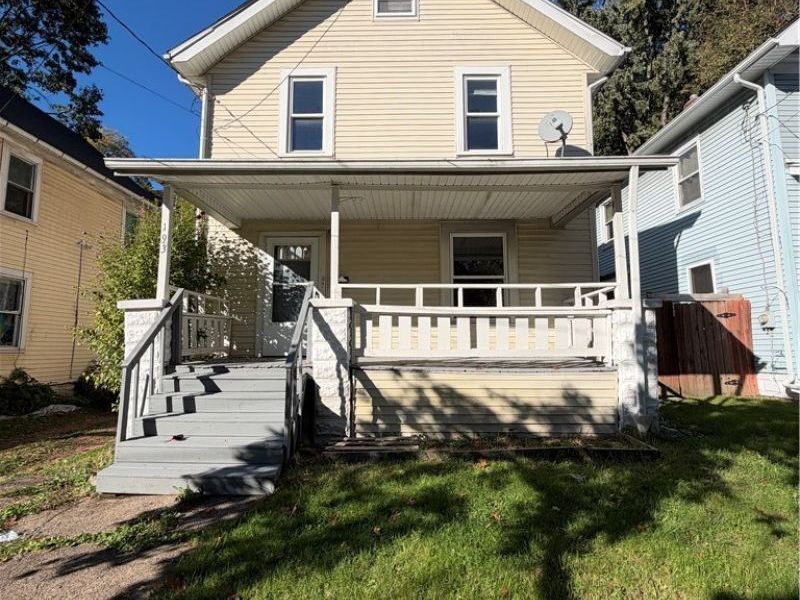 193 Charles Street , Akron, OH 44304 Photo 3
