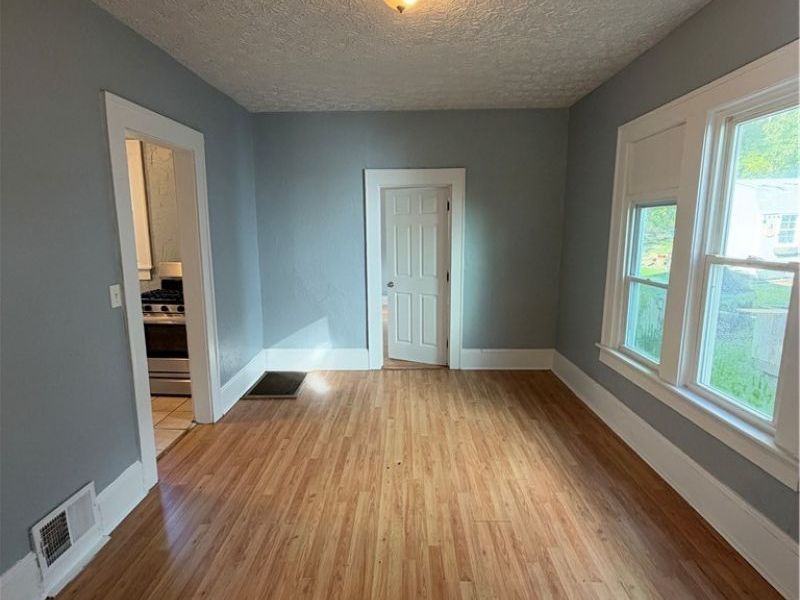 193 Charles Street , Akron, OH 44304 Photo 7