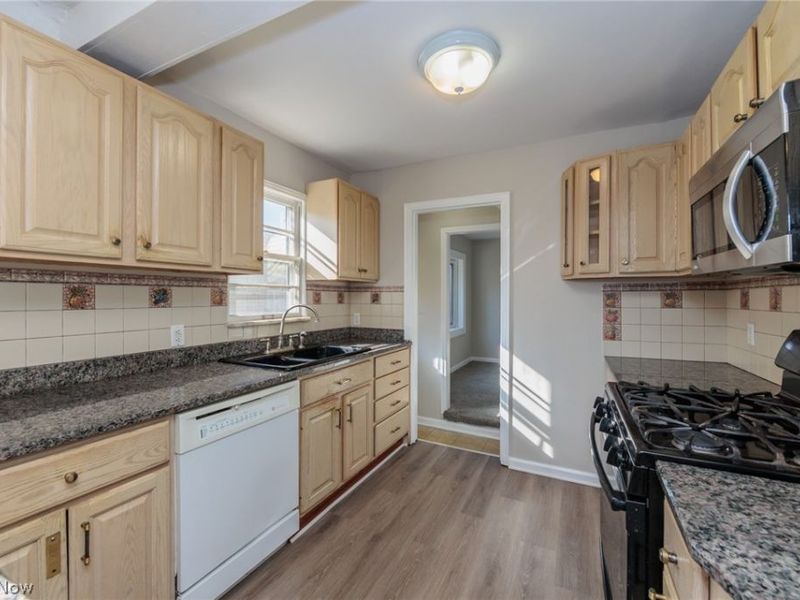 5312 Cato Street , Maple Heights, OH 44137 Photo 9