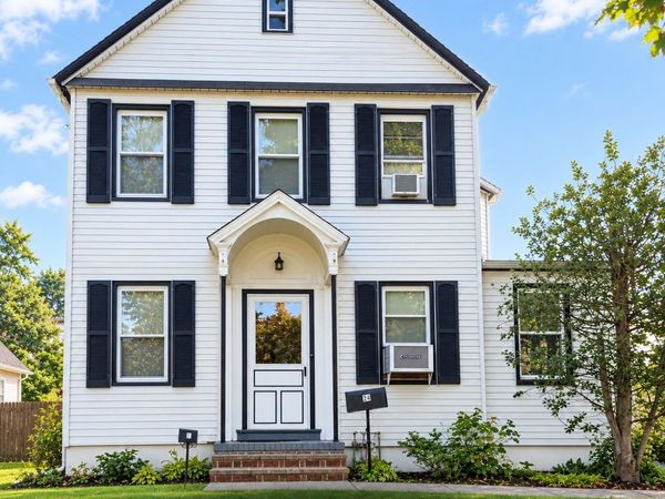24 Hicks Lane, Great Neck, NY 11024