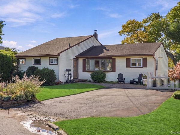 1316 Brooklyn Boulevard , Bay Shore, NY 11706