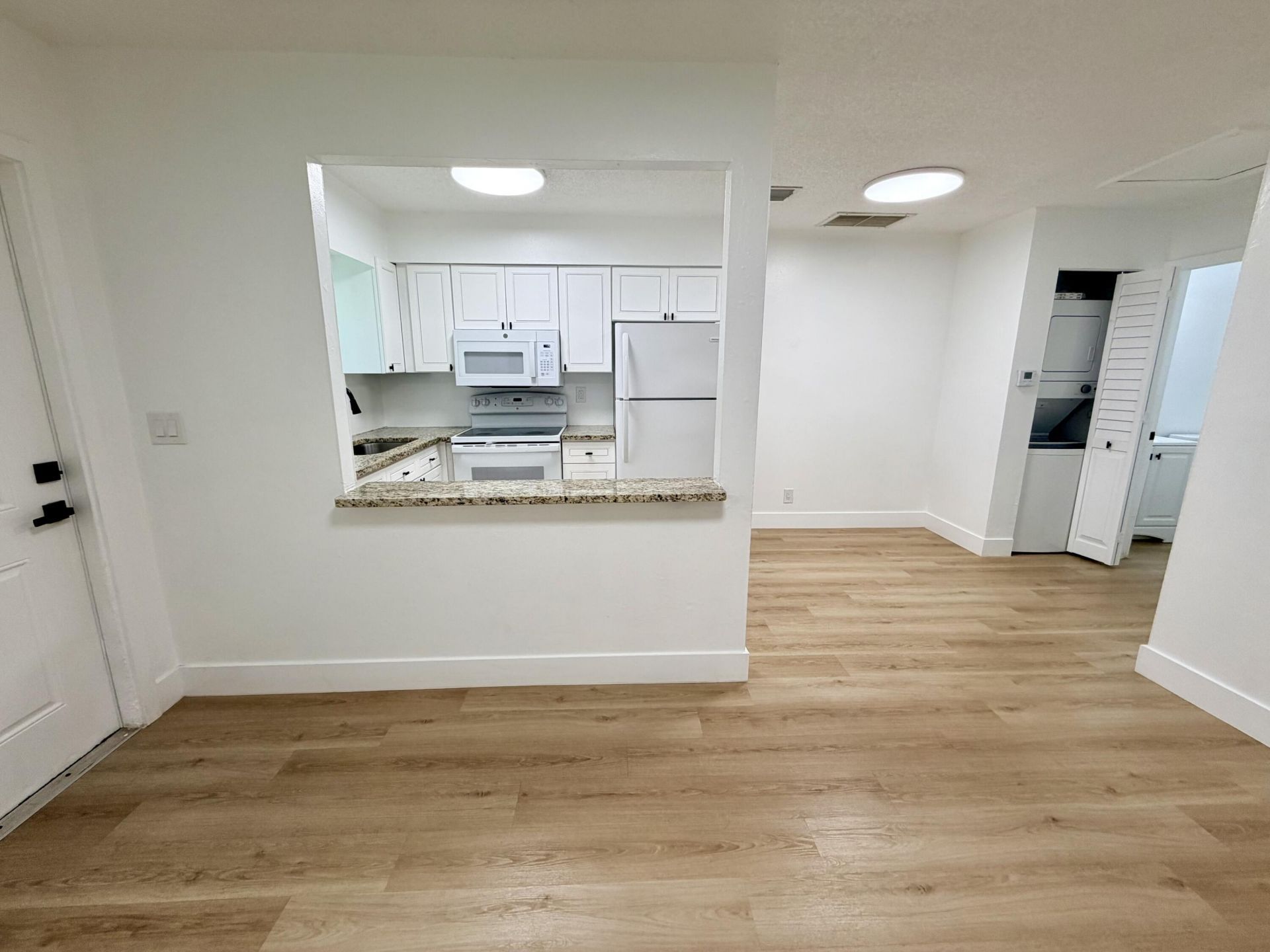 334 SW Avondale Drive, Unit 1, Pompano Beach, FL 33060 Photo