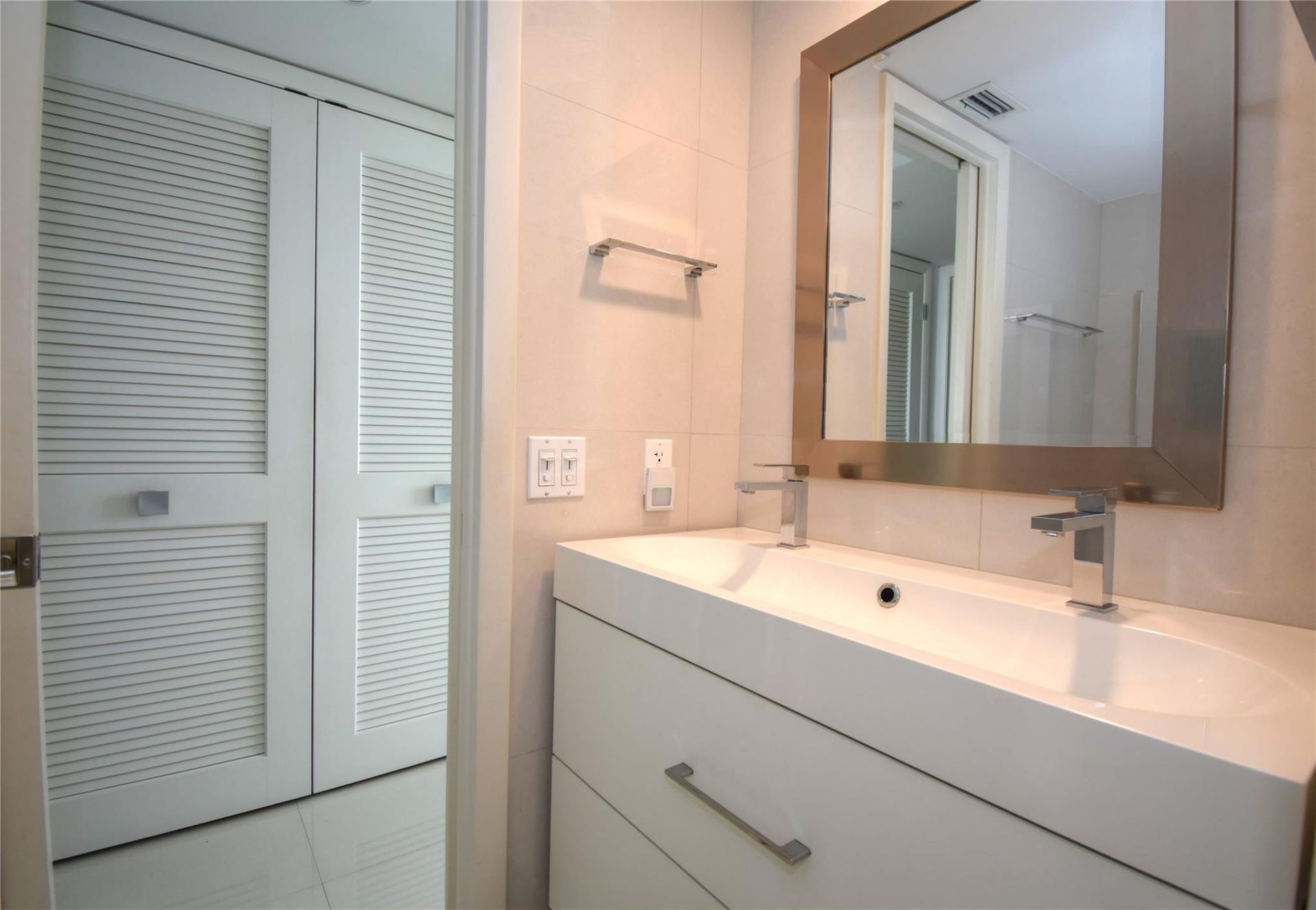 6100 NW 2nd Avenue, Unit 323, Boca Raton, FL 33487 Photo