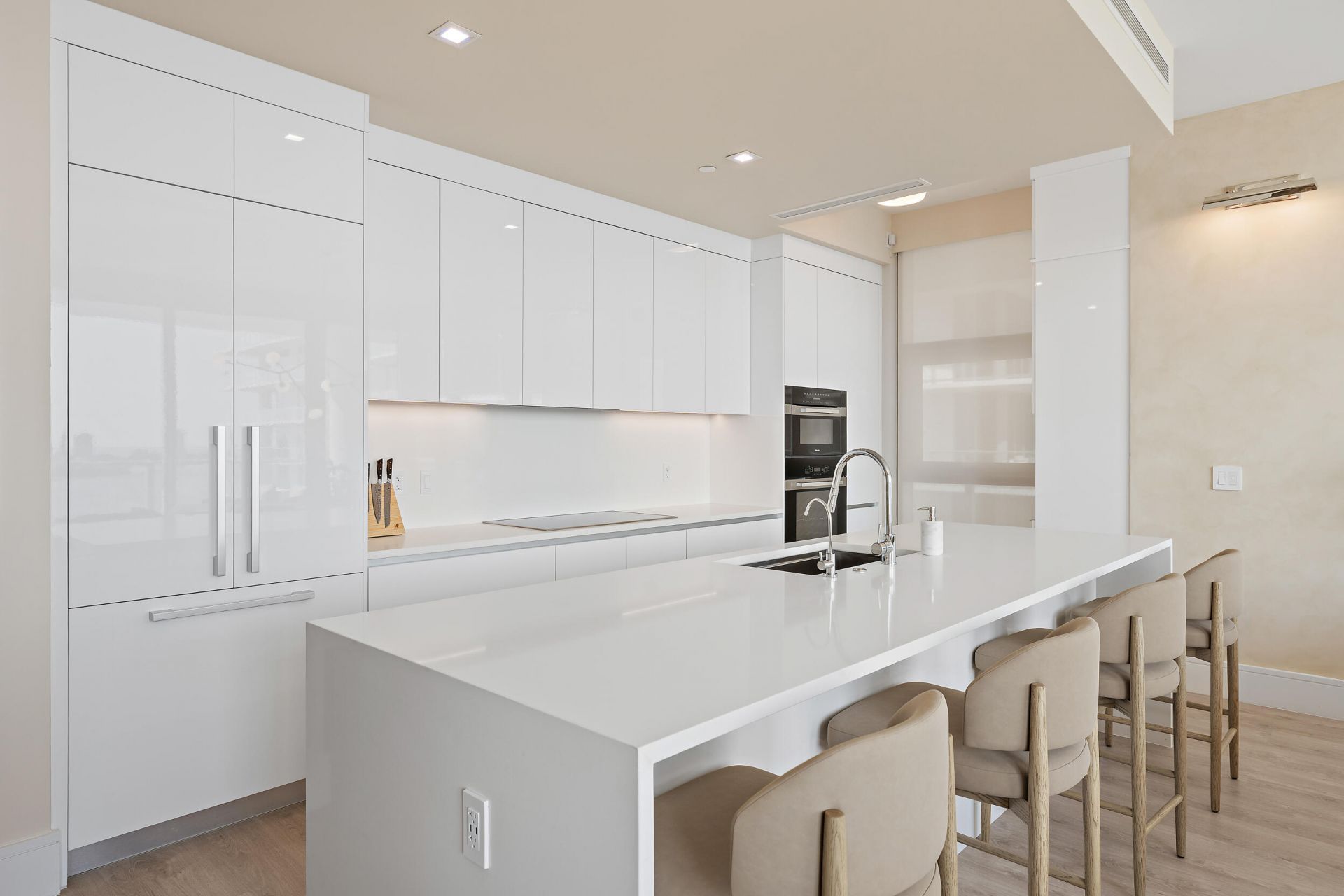 220 Lake Shore Drive, Unit 1402, Lake Park, FL 33403 Photo